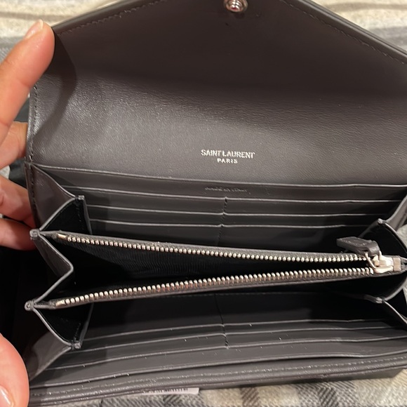 Saint Laurent Lambskin Y Quilted Monogram Large Loulou Flap Wallet Asphalt Gray - Picture 3 of 8